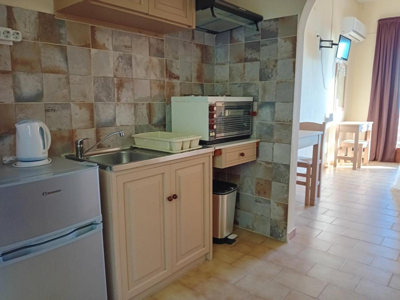 Mandaniki Apartments Vasilias  Pokoj fotografie